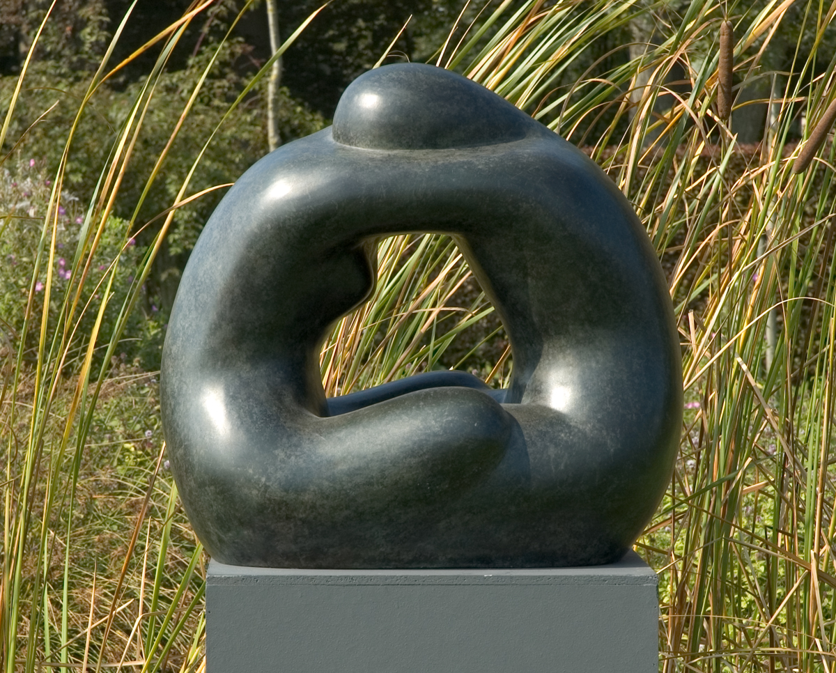 Simple Figurative Garden Bronze Sculpture of a Couple Embracing