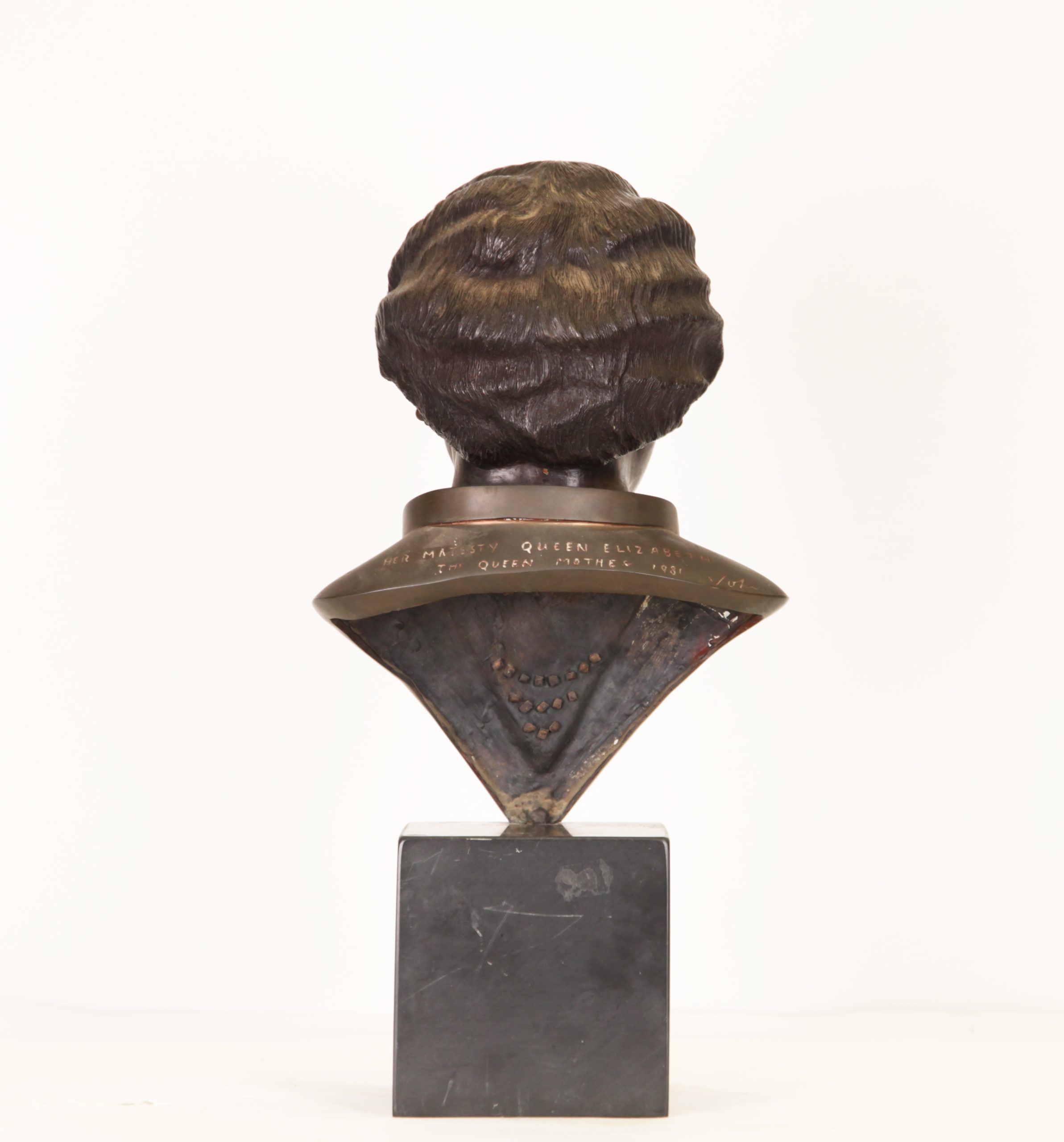 Tabletop Figurative Bronze Sculpture - The Queen Mother 1981 by John Robinson - Image 3