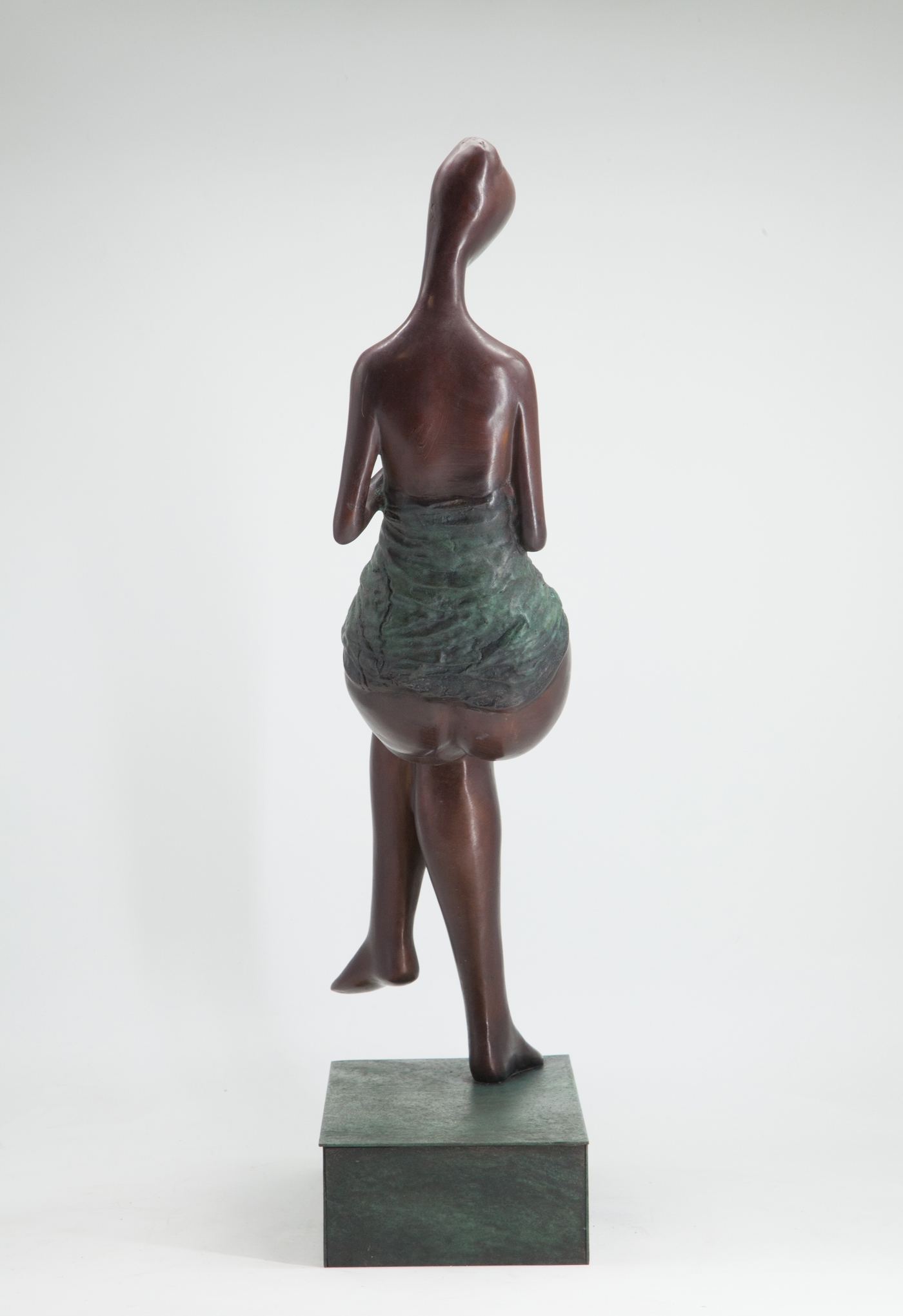 Tabletop Bronze Figurative Sculpture - Sit Back and Relax - Image 2