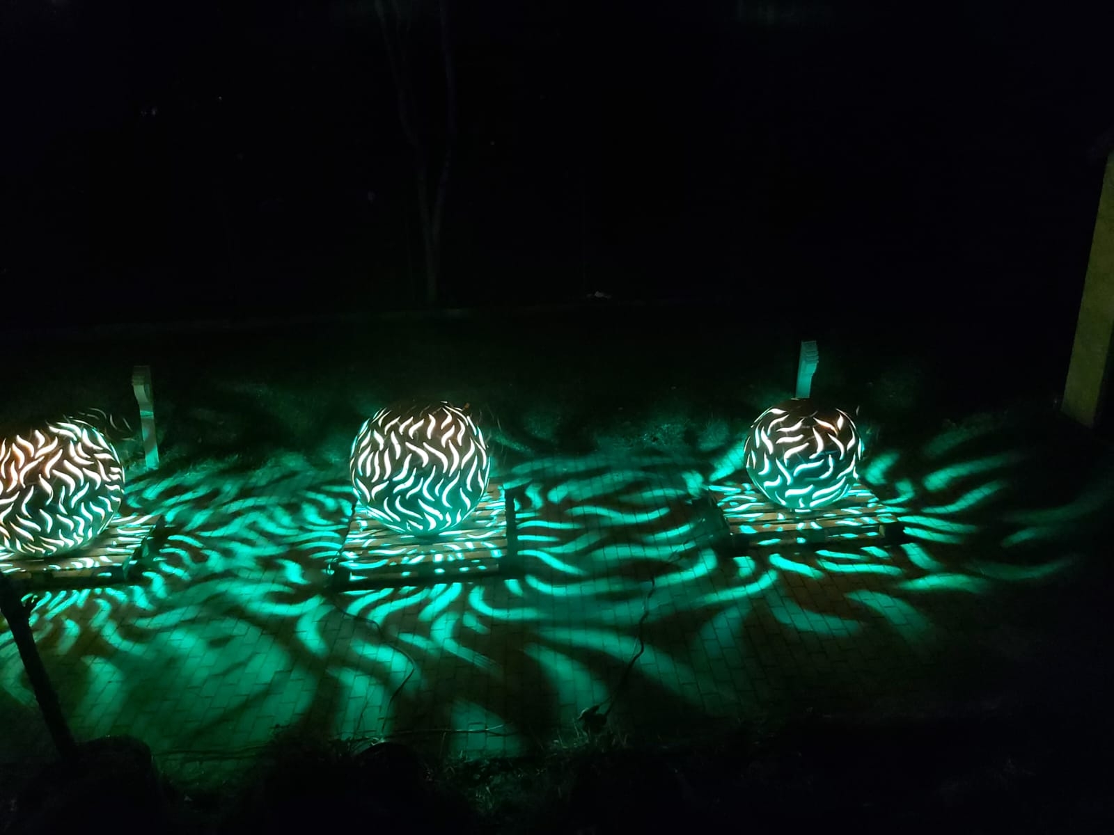 Monumental Illuminating Garden Sculpture - Magical Light Sphere (Colour Changing) by Svaja - Image 4